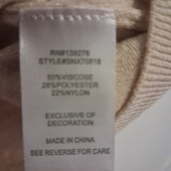 V-Neck Beige Sweater - Picture 6 of 7